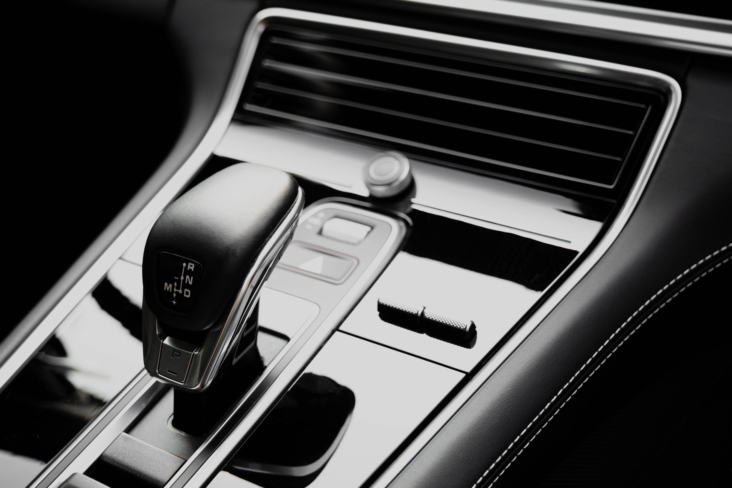 Boite vitesse automatique Audi design intérieur